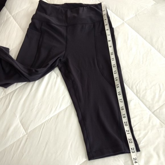BALEAF Cropped Leggings Women's XS Black Pockets Workout NWOT - Picture 12 of 14